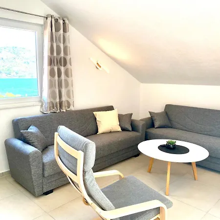 Maluma Vendégház Rogoznica