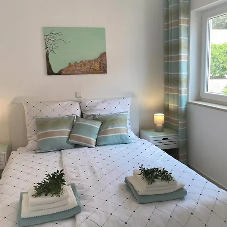 Guest house Maluma 4*